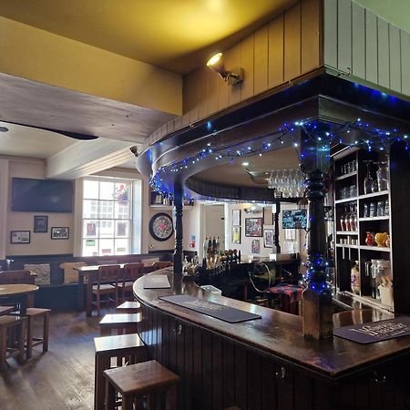 The Royal Oak Hotel Corsham Exterior foto