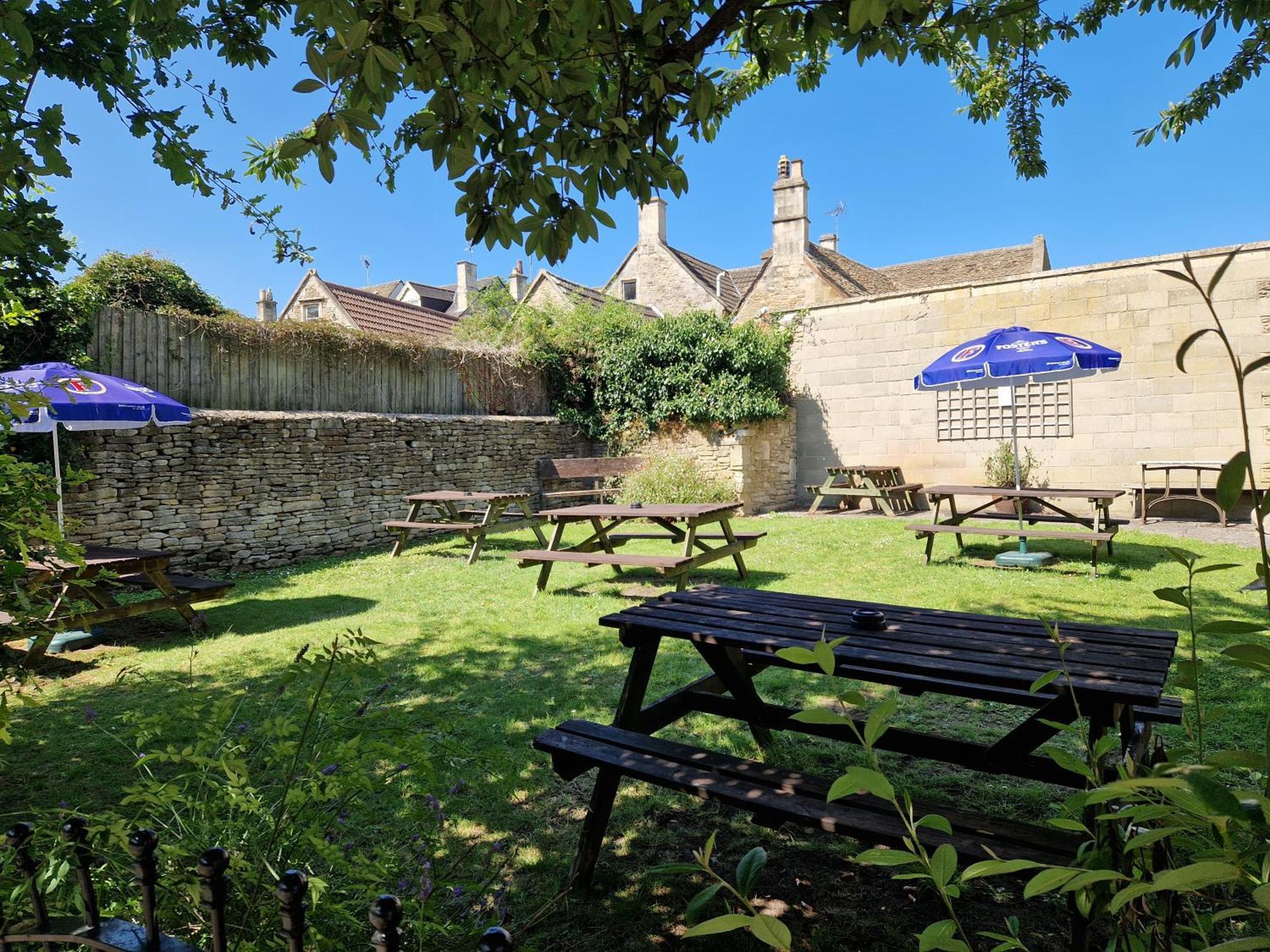 The Royal Oak Hotel Corsham Exterior foto
